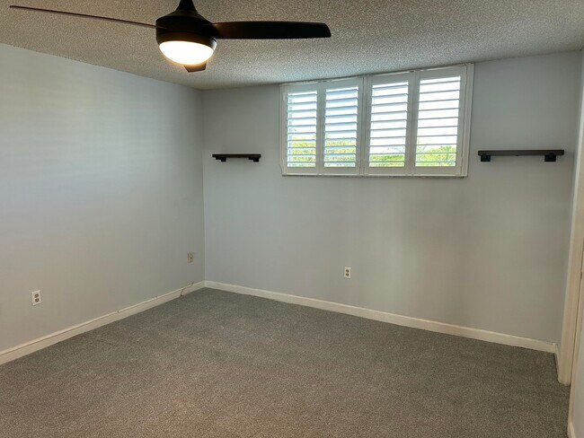 Building Photo - 108 Paradise Harbour Blvd