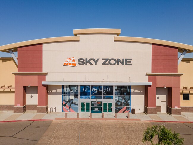 Building Photo - 2Bed/2Bath House at 24th St/Baseline! Appl...