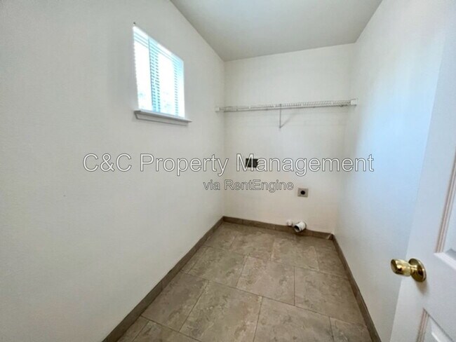 Building Photo - 5408 W Garland Ave