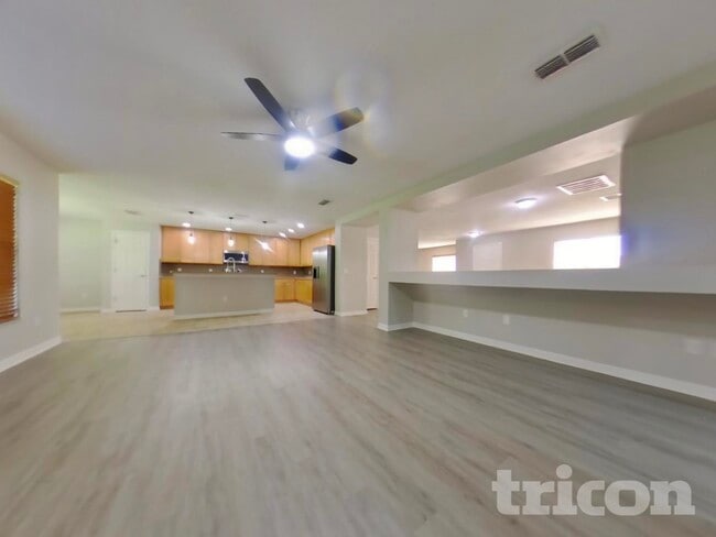 Building Photo - 321 Black Springs Ln