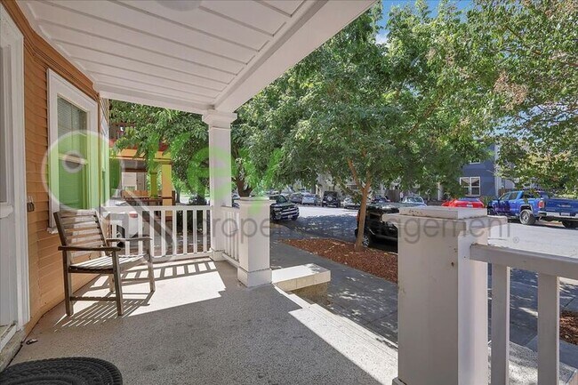 Building Photo - 1517 23rd St