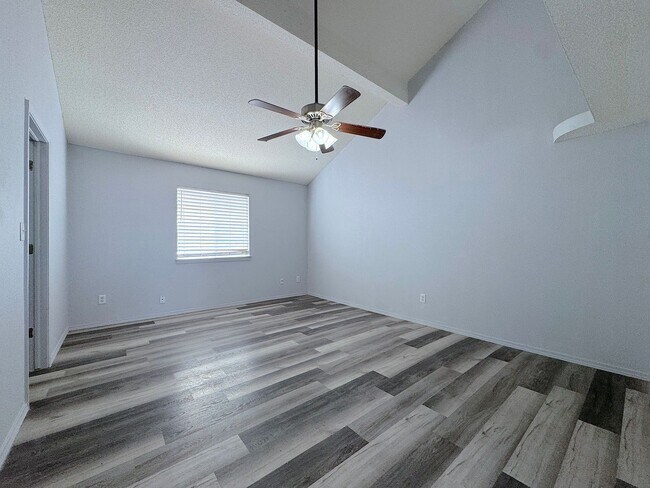 Building Photo - 12273 Tierra Maya Dr