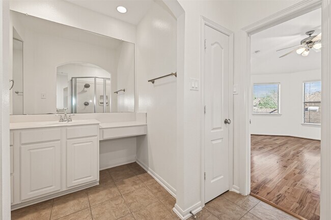 Building Photo - 17719 Brair Arbor