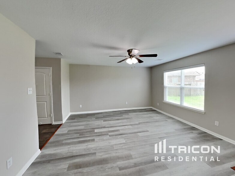 Building Photo - 2503 Regatta Ln
