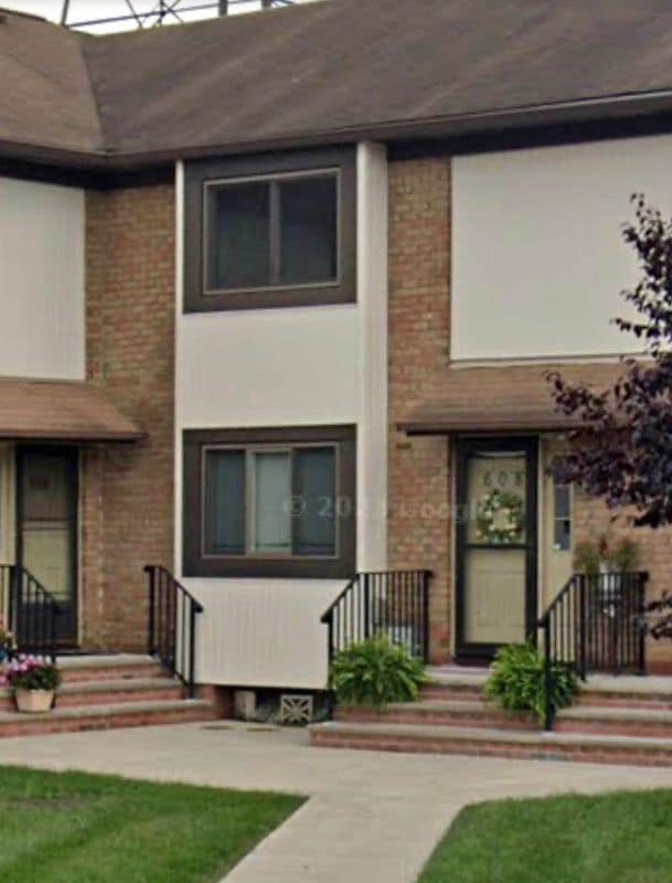 Building Photo - 608 Robin Rd