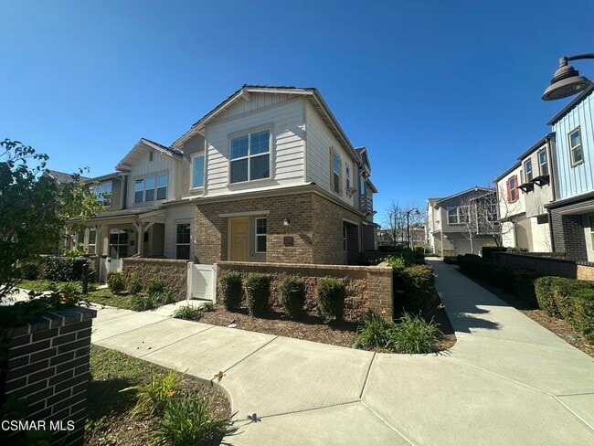 Building Photo - 139 Farmhouse Dr