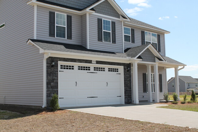 Building Photo - 1714 Veranda Court