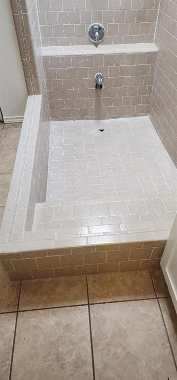 Building Photo - 22830 Indian Ridge Dr