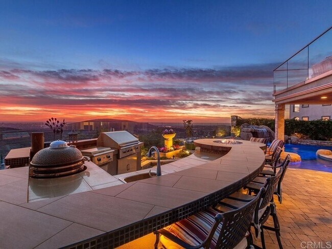 Building Photo - One of Kind Executive Home, Available Augu...