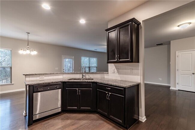 Building Photo - 309 Hardy Water Dr SE