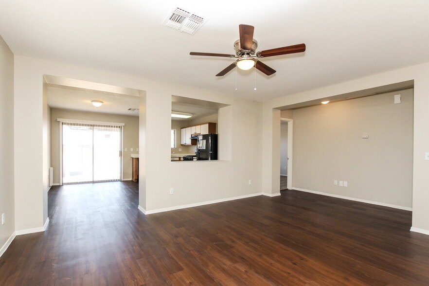 Building Photo - 10546 W Carlota Ln