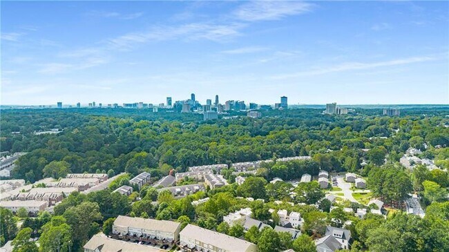 Building Photo - 1420 Briarhaven Trail