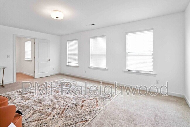 Building Photo - 396 Bent Willow Dr