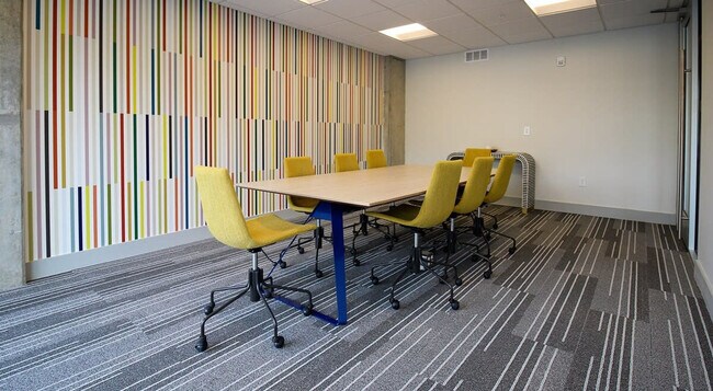 Building Photo - 601 E Pete Rose Wy