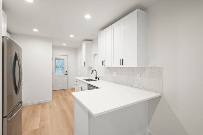 Building Photo - 110 NW 83rd St