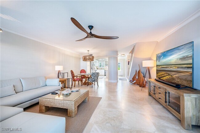 Building Photo - 800 River Point Dr