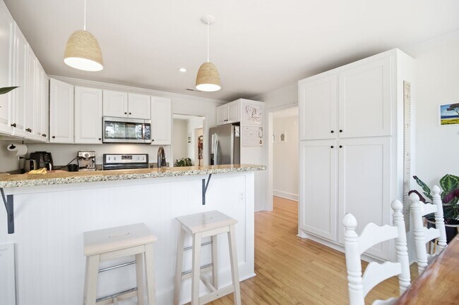 Building Photo - 3Bed/2.5Bath Family Home in Snee Farms