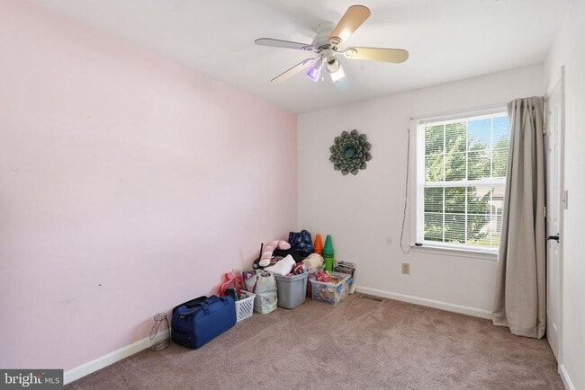 Building Photo - 10106 S Fulton Dr