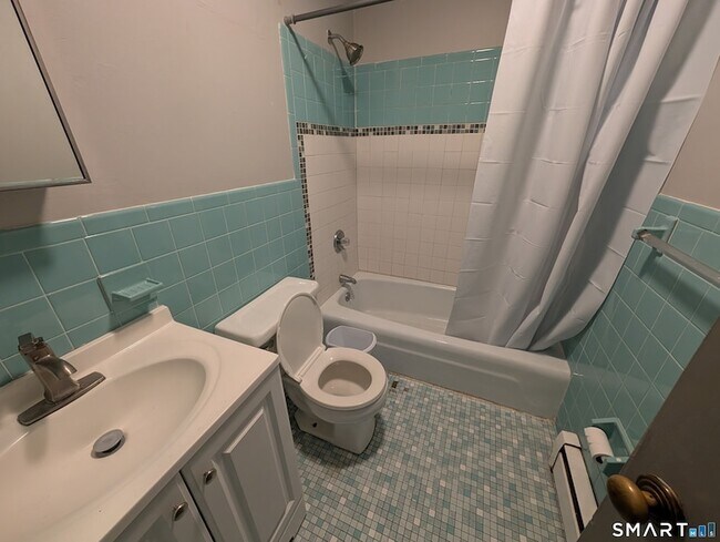 Building Photo - 21 Enid St