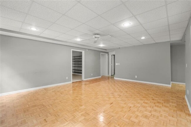 Building Photo - 1440 Grovehurst Dr