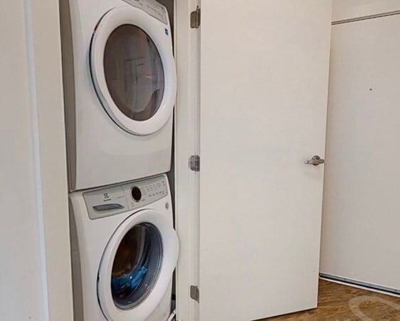 *Pictures are representative samples of the advertised unit. In some cases, the actual units you tou - 85 Hano St