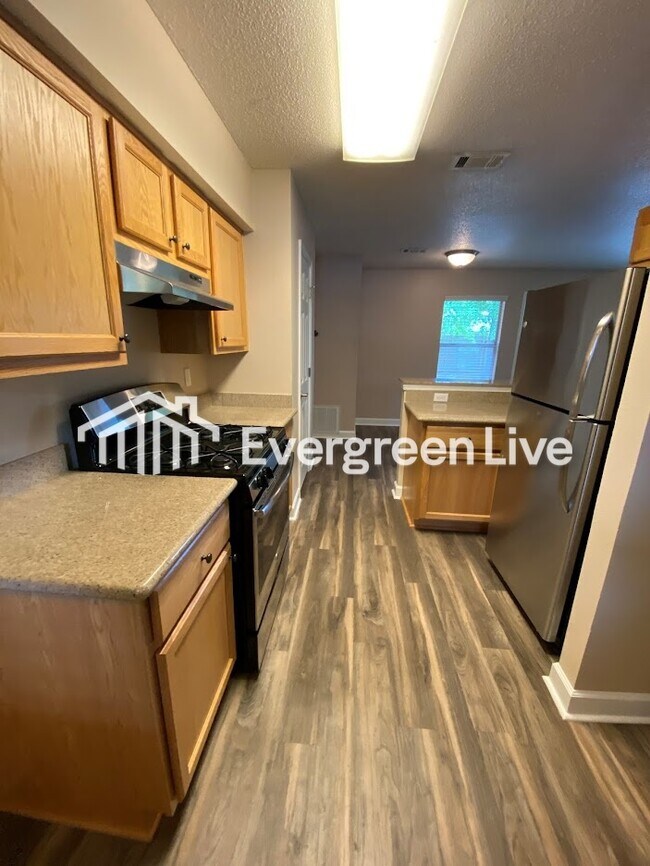 Building Photo - 65 Assana Ct