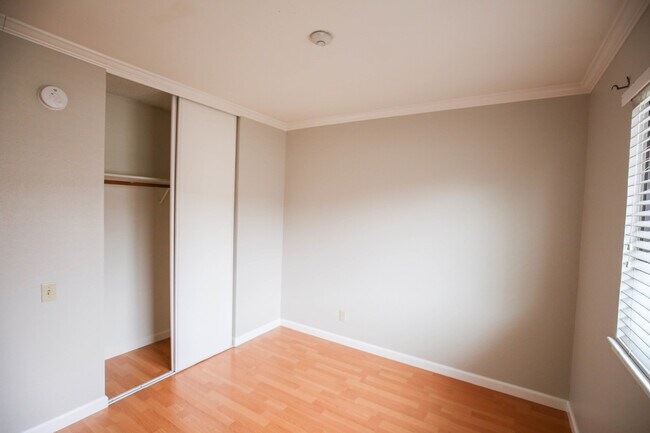 Building Photo - Union City Townhome on Alvarado Niles