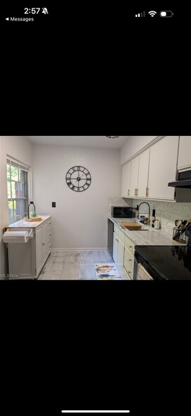 Building Photo - 15825 Van Aken Blvd