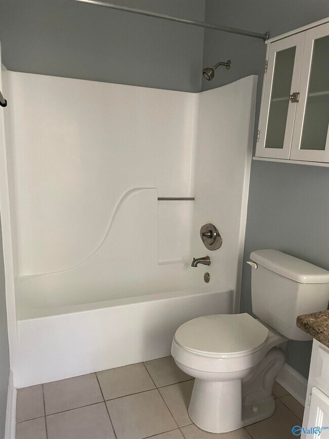 Building Photo - 108 Suffolk Dr