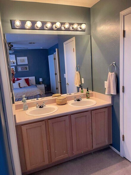 Master Bathroom Double Vanity - 8697 S Desert Rainbow Dr