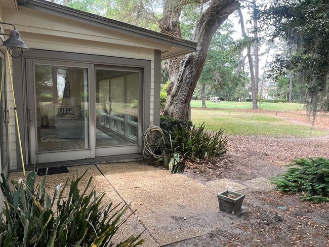 Building Photo - Briarwood Villa - One Level, Golf View