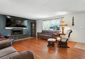 Building Photo - 3700 NW 191st Cir