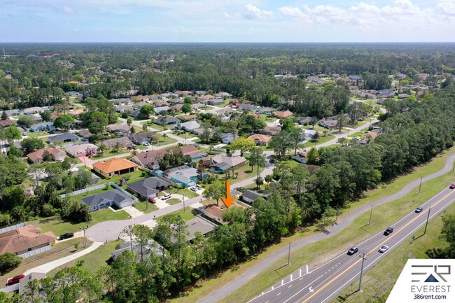 Building Photo - 9 Waywood Pl