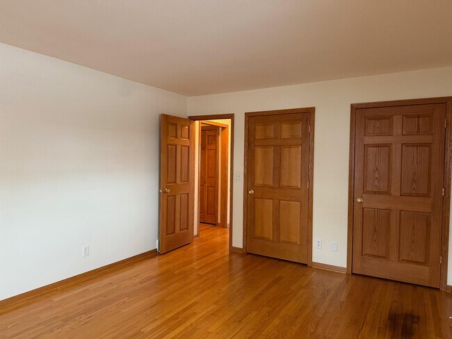 Building Photo - W9206 Ripley Rd