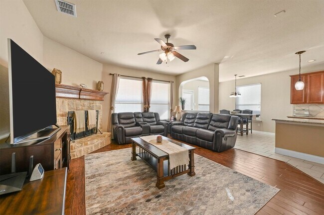 Building Photo - 14815 Frisco Ranch Dr