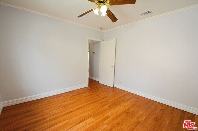 Building Photo - 179 W Spazier Ave
