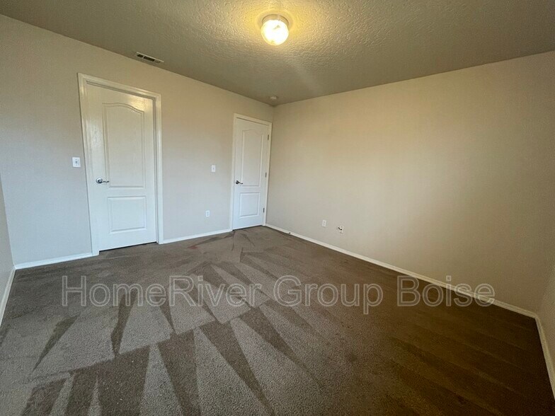 Building Photo - 9733 W Brogan Dr