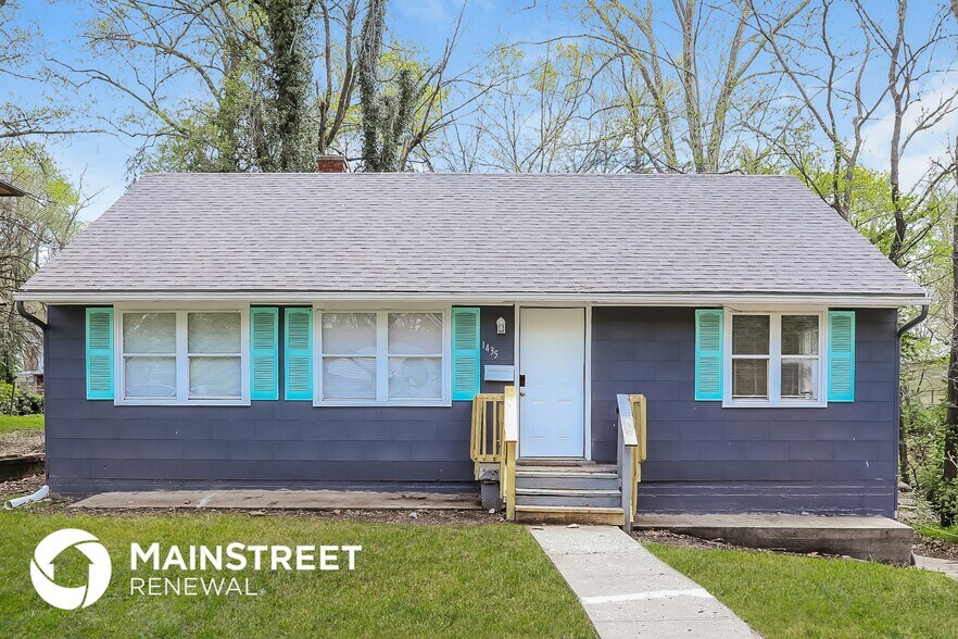 Primary Photo - 1435 E 66th Terrace