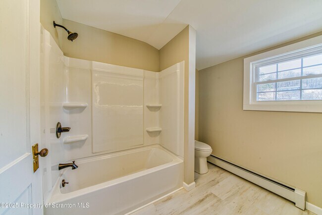 Building Photo - 1332 Lacka Trl