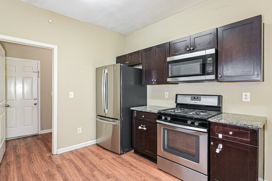 Building Photo - 124 Hill Crest Cir