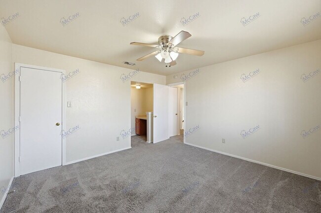 Building Photo - 911 Wellridge Dr