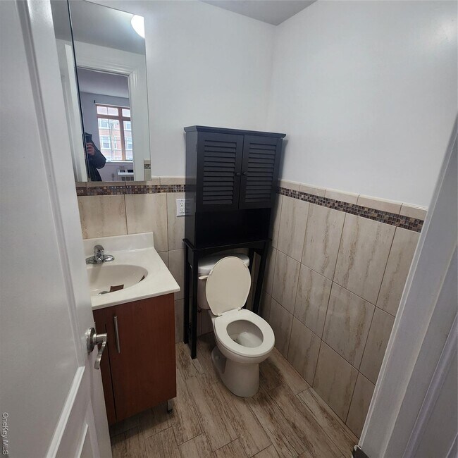 Building Photo - 85-15 120th St