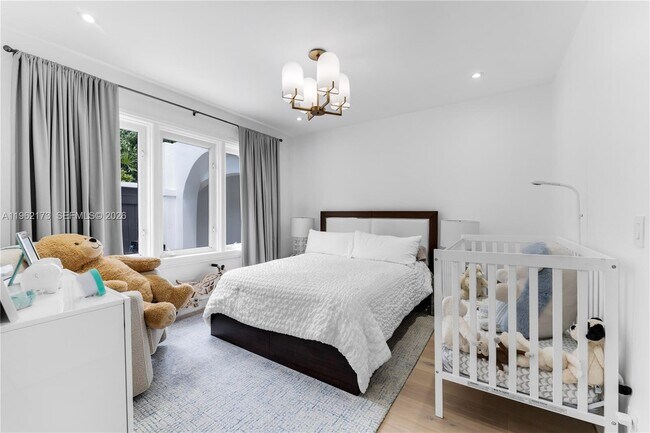 Building Photo - 1826 Fairhaven Pl