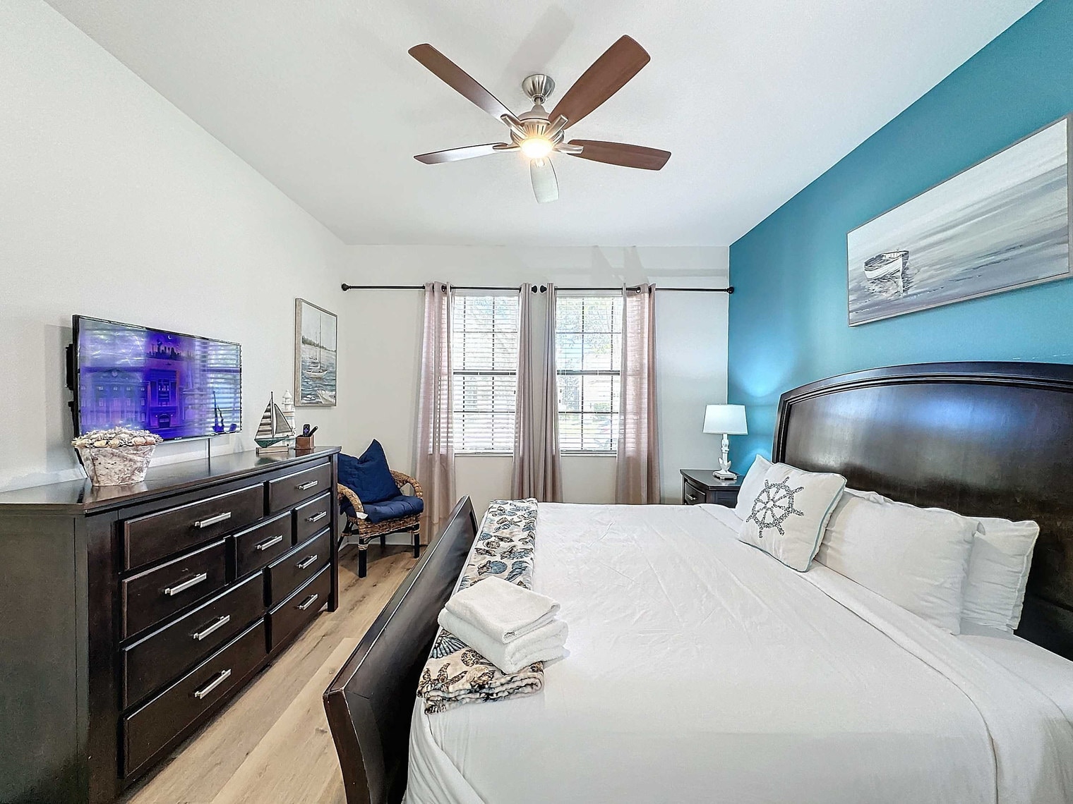 Building Photo - 9024 Shadow Mountain St