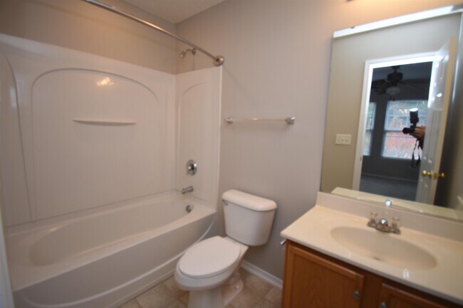 Building Photo - 306 Kiskadee Loop