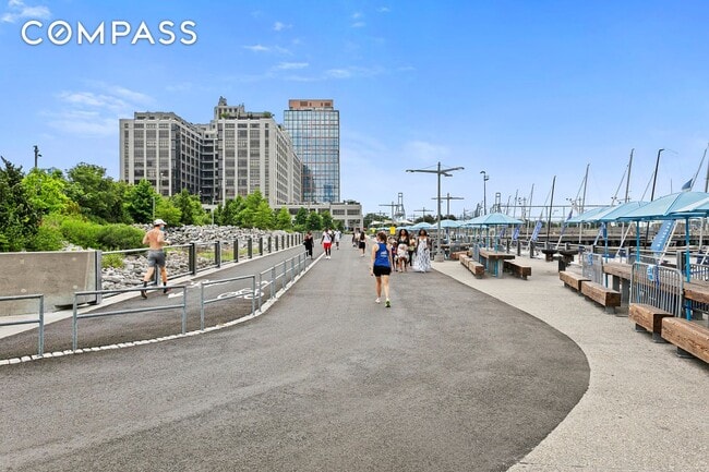 Building Photo - Enormous ~1,285 s/f, designer condo Loft apt @OBBP 1 bedroom, 2 bathrooms + ~112 s/f terrace with...