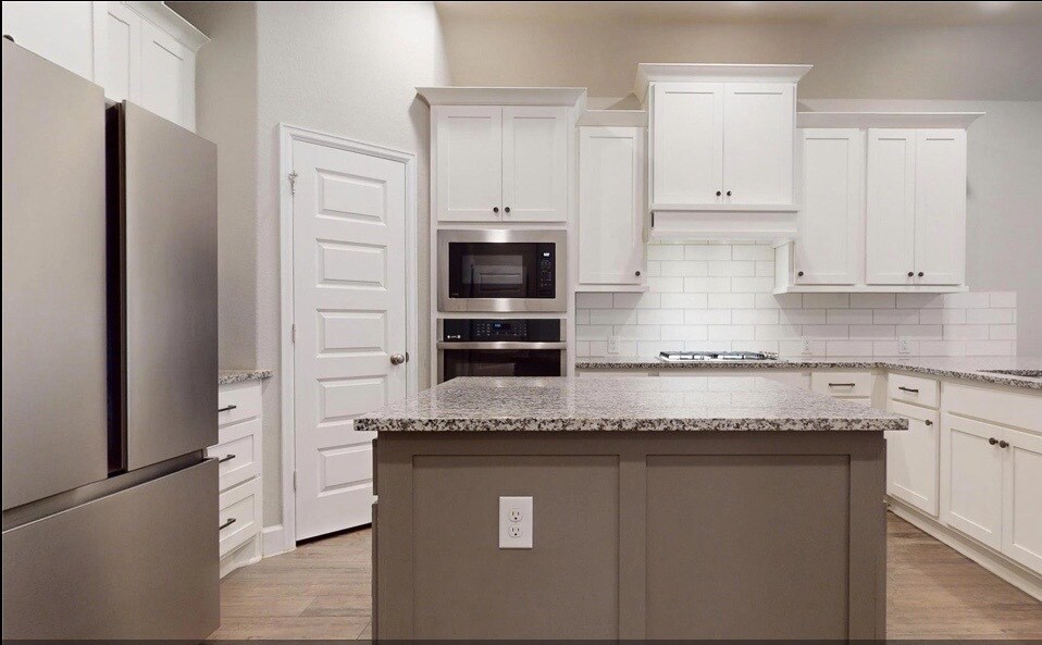 Kitchen - 23923 Sage Row Ln