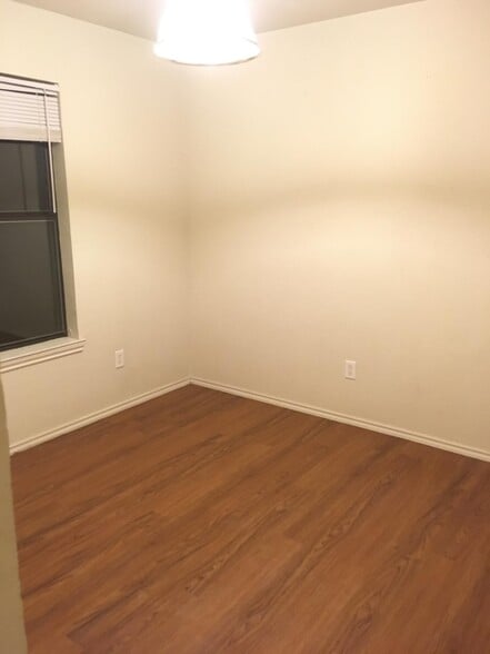 Building Photo - 3405 Barcelona Drive