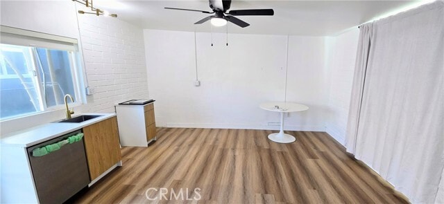 Building Photo - 5747 Jefferson Ave