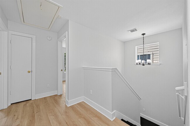 Building Photo - 19515 Fletcher Way Dr